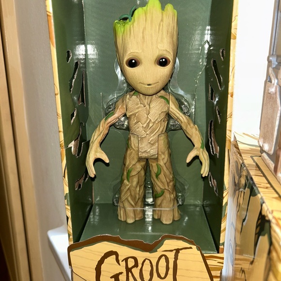 Awesome Interactive Talking Groot with Bluetooth - Picture 2 of 7